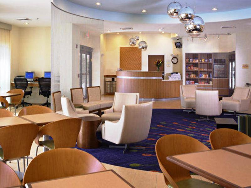 Springhill Suites St. Louis Brentwood Restaurant foto